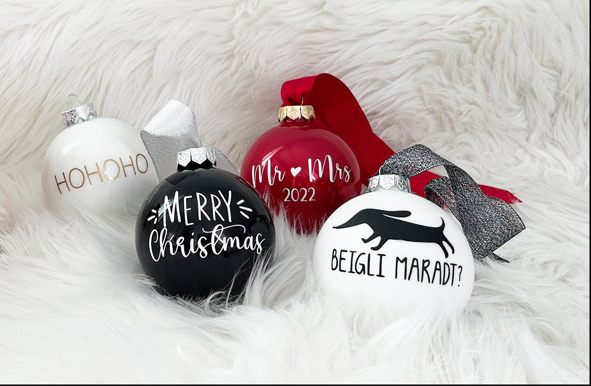 Karácsonyi üveggömbök — Mr & Mrs, Merry Christmas, Beigli maradt