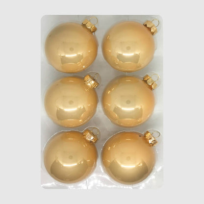Pezsgőszínű fényes karácsonyi üveggömb, 8 cm, 3. kép
