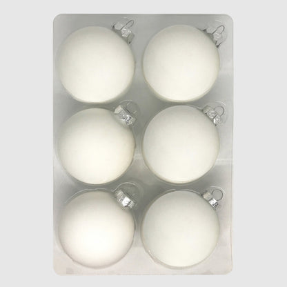 Fehér matt karácsonyi üveggömb, fényt nem tükröző felület, 8 cm, 3. kép